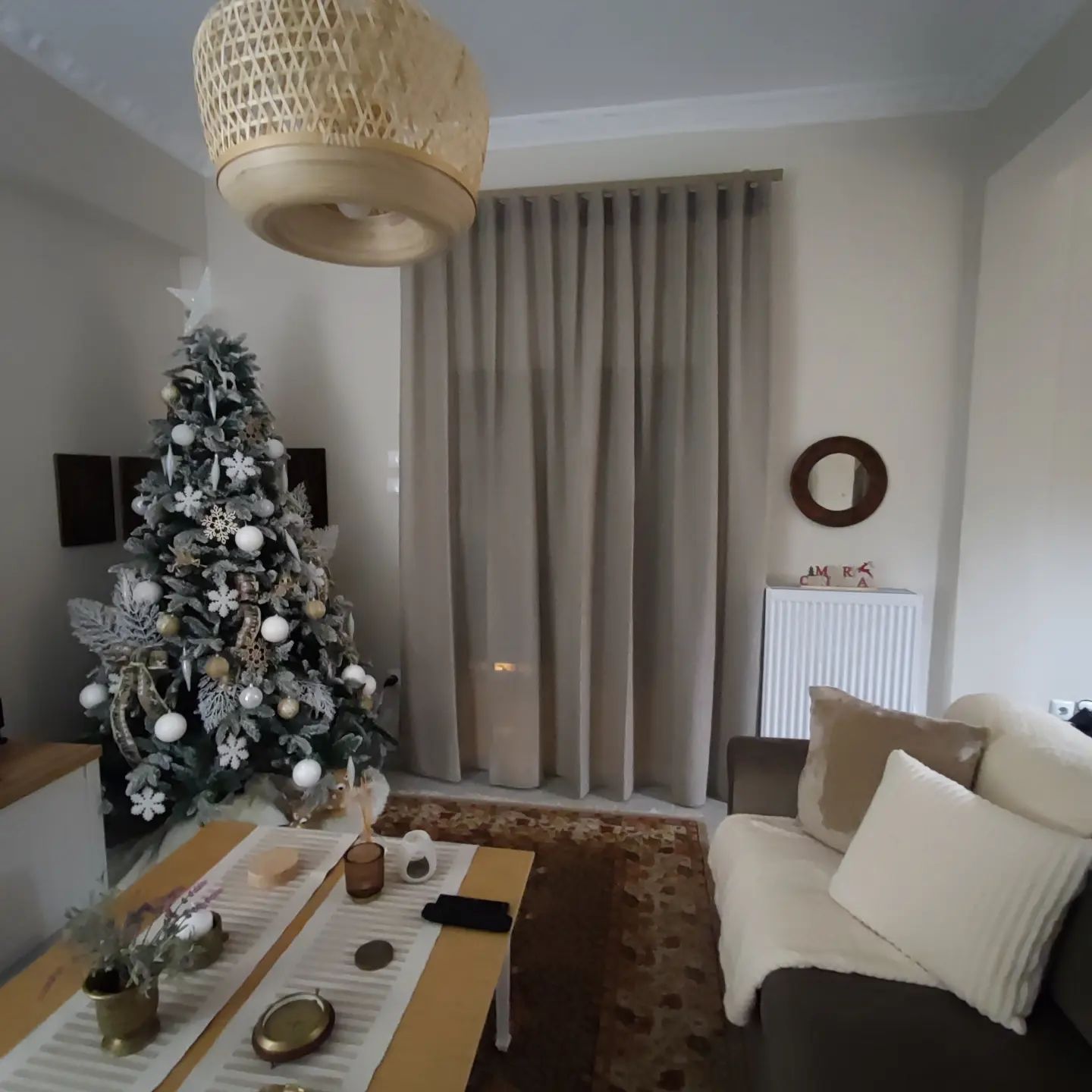 &kappa;&omicron;&upsilon;&rho;&tau;ί&nu;&alpha; &sigma;&alpha;&lambda;&omicron;&nu;&iota;&omicron;ύ